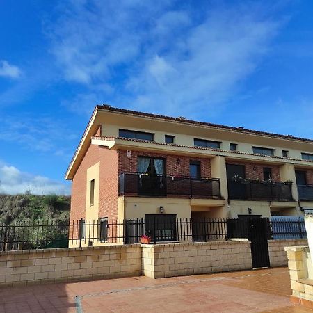 En El Corazon Del Barrio De La Estacion Villa Haro Ngoại thất bức ảnh