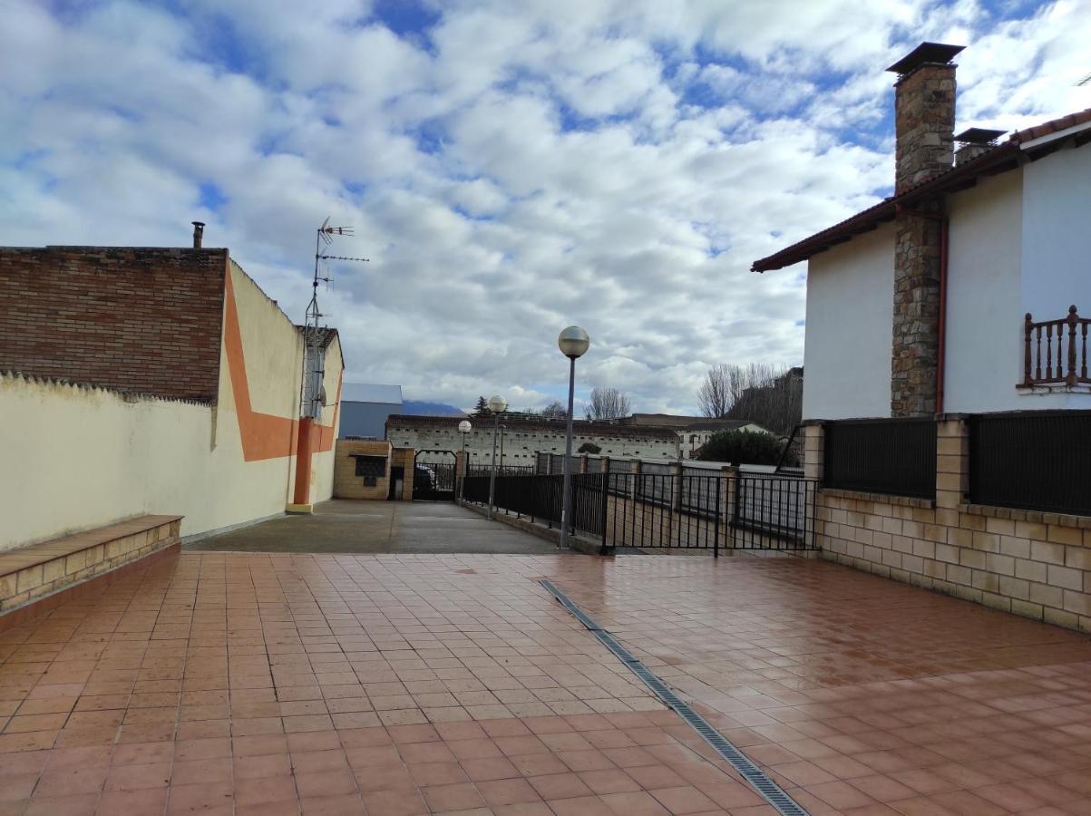En El Corazon Del Barrio De La Estacion Villa Haro Ngoại thất bức ảnh
